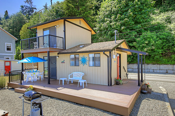 Rate information for The Beach House at Tyee on Camano Island WA  425 869-1920
